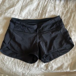 Lululemon speed up low rise shorts